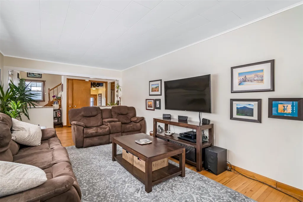 19 Roland Court Winooski VT 05404