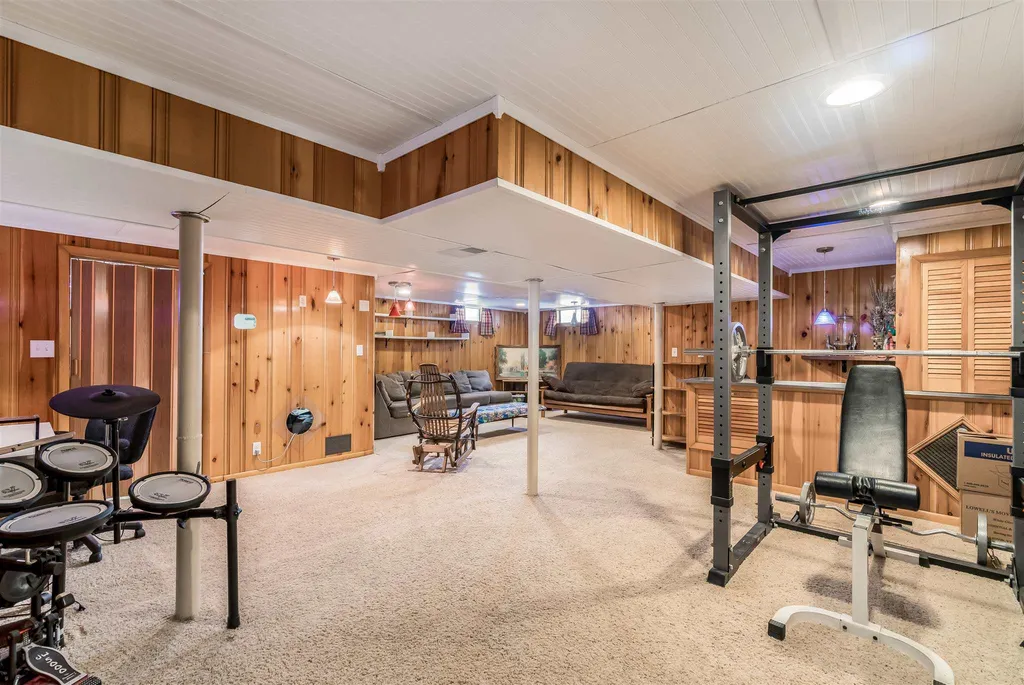 19 Roland Court Winooski VT 05404