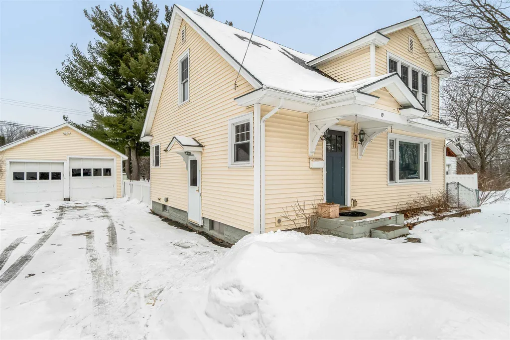 19 Roland Court Winooski VT 05404