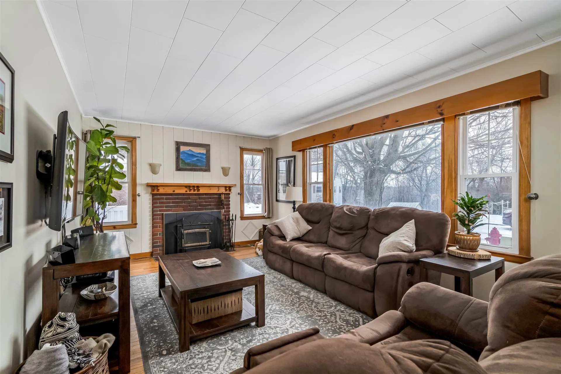 19 Roland Court Winooski VT 05404