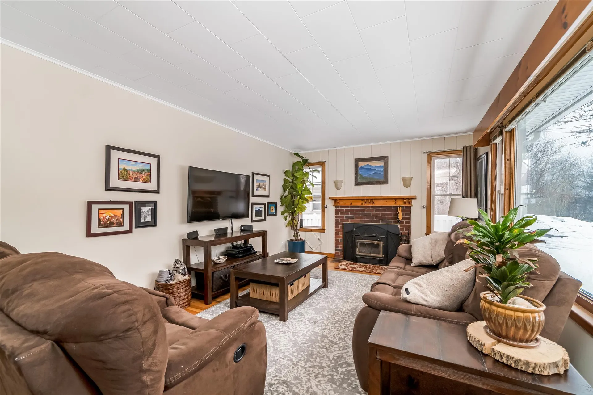 19 Roland Court Winooski VT 05404