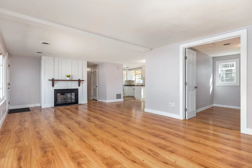 7 Blake Lane Hampton NH 03842