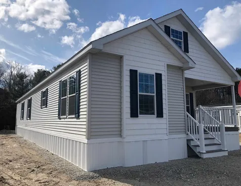3 Trailer Home Drive Salem NH 03079