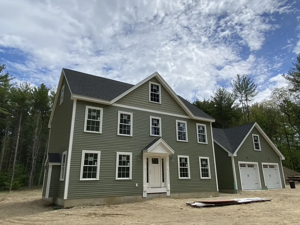 124 Drinkwater Road Kensington NH 03833