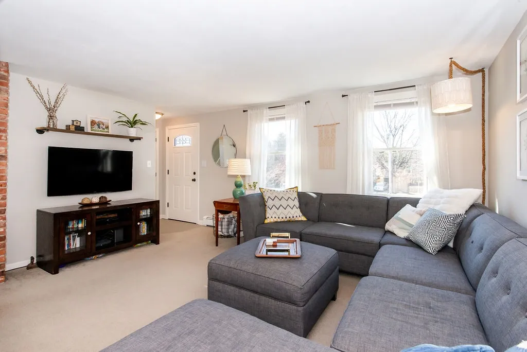 22 Holmgren Road Stratham NH 03885