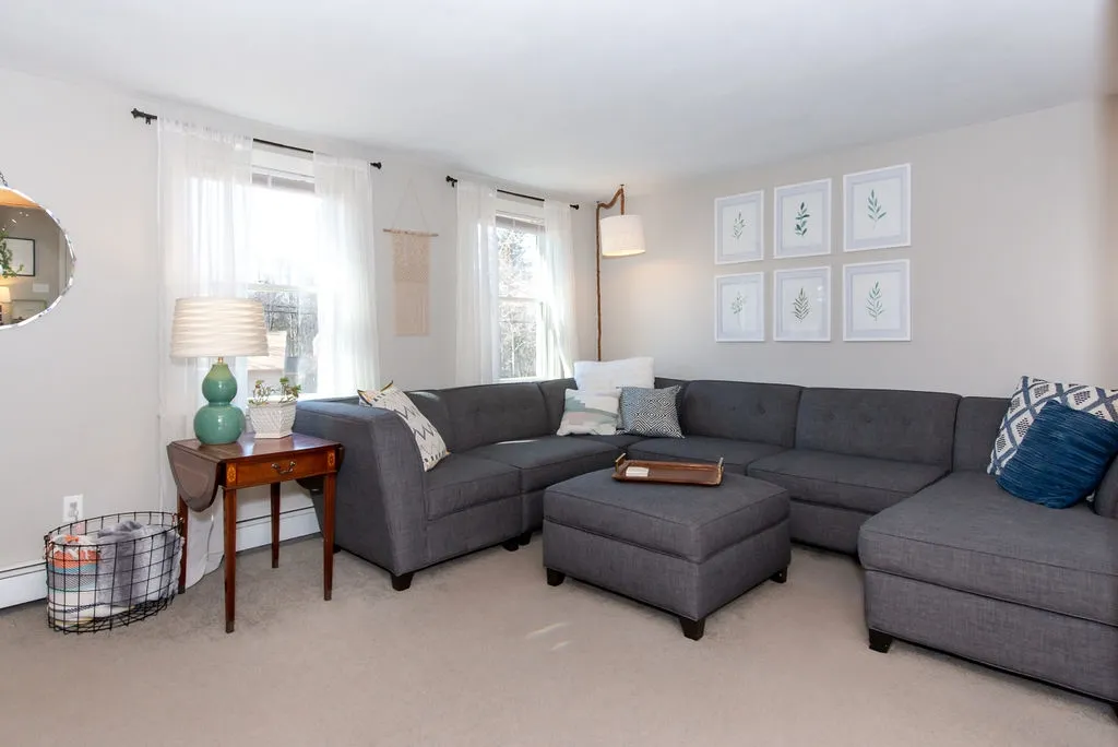 22 Holmgren Road Stratham NH 03885