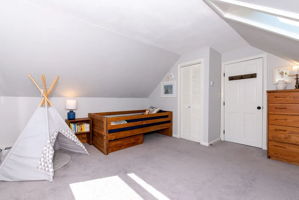 22 Holmgren Road Stratham NH 03885