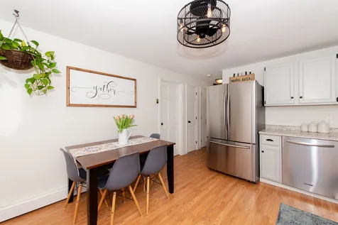 22 Holmgren Road Stratham NH 03885
