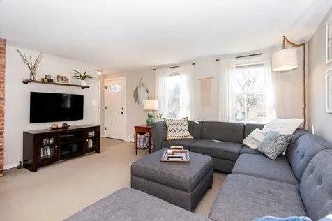 22 Holmgren Road Stratham NH 03885