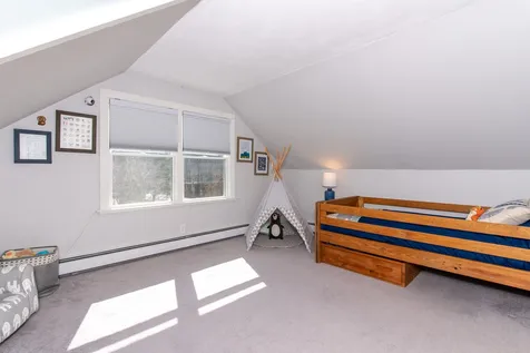 22 Holmgren Road Stratham NH 03885