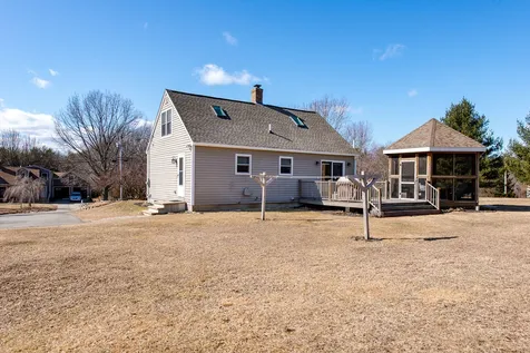 22 Holmgren Road Stratham NH 03885