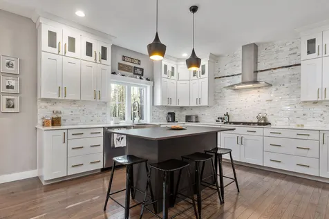 20 Haywick Drive Stratham NH 03885