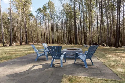 20 Haywick Drive Stratham NH 03885