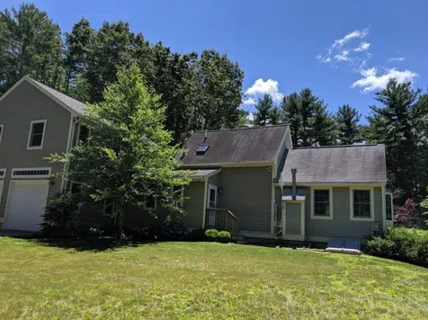 6 Old Mill Road Lee NH 03861