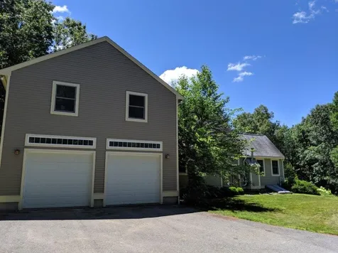 6 Old Mill Road Lee NH 03861