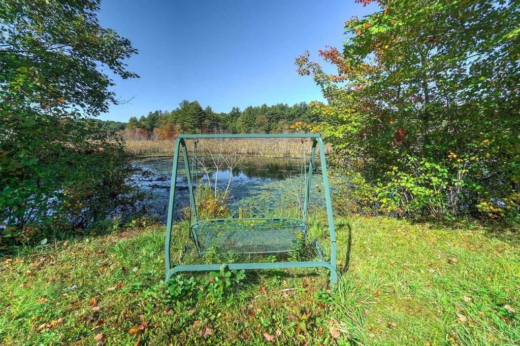 24 Pasture Drive Hudson NH 03051