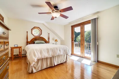 24 Pasture Drive Hudson NH 03051