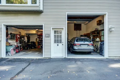 24 Pasture Drive Hudson NH 03051