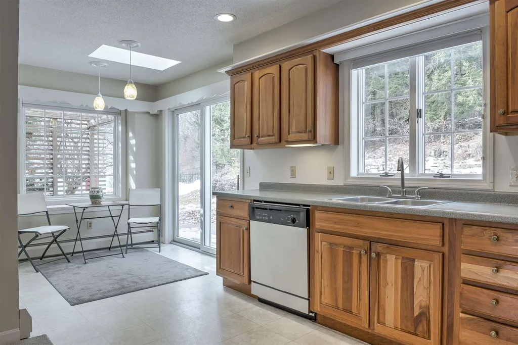 14 Morgan Lane Keene NH 03431