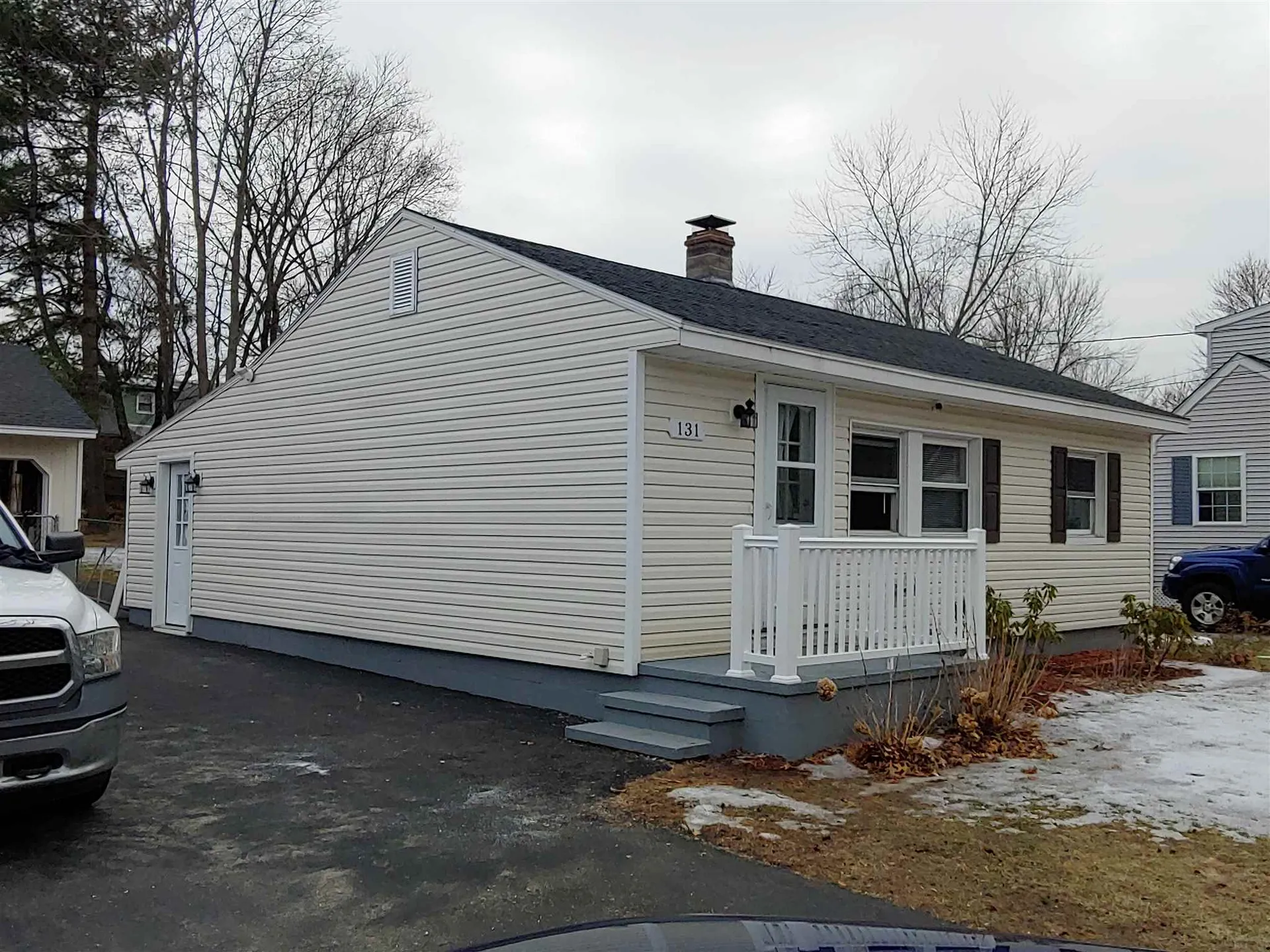 131 East Hobart Street Nashua NH 03060