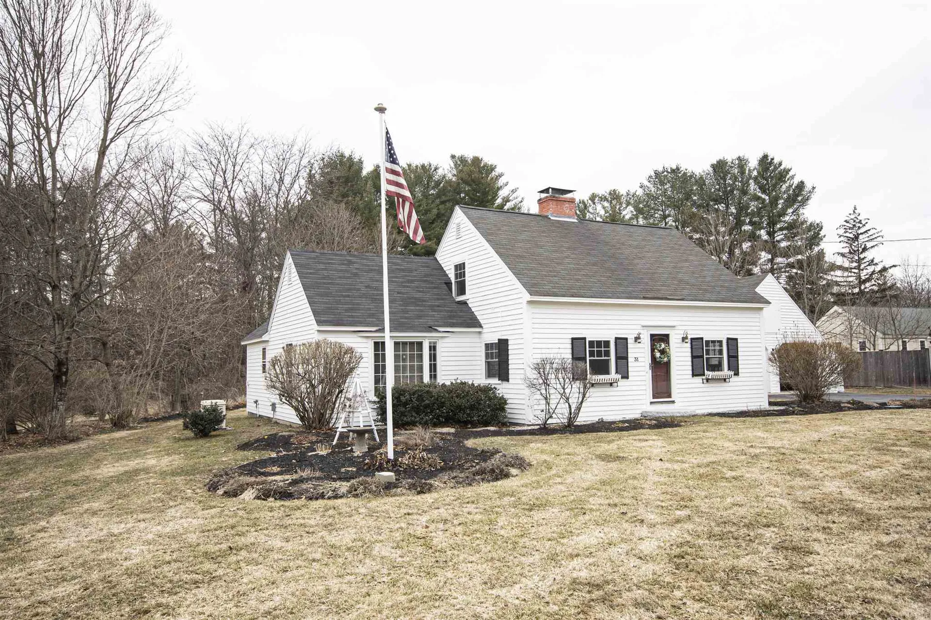 31 Middle Street Amherst NH 03031