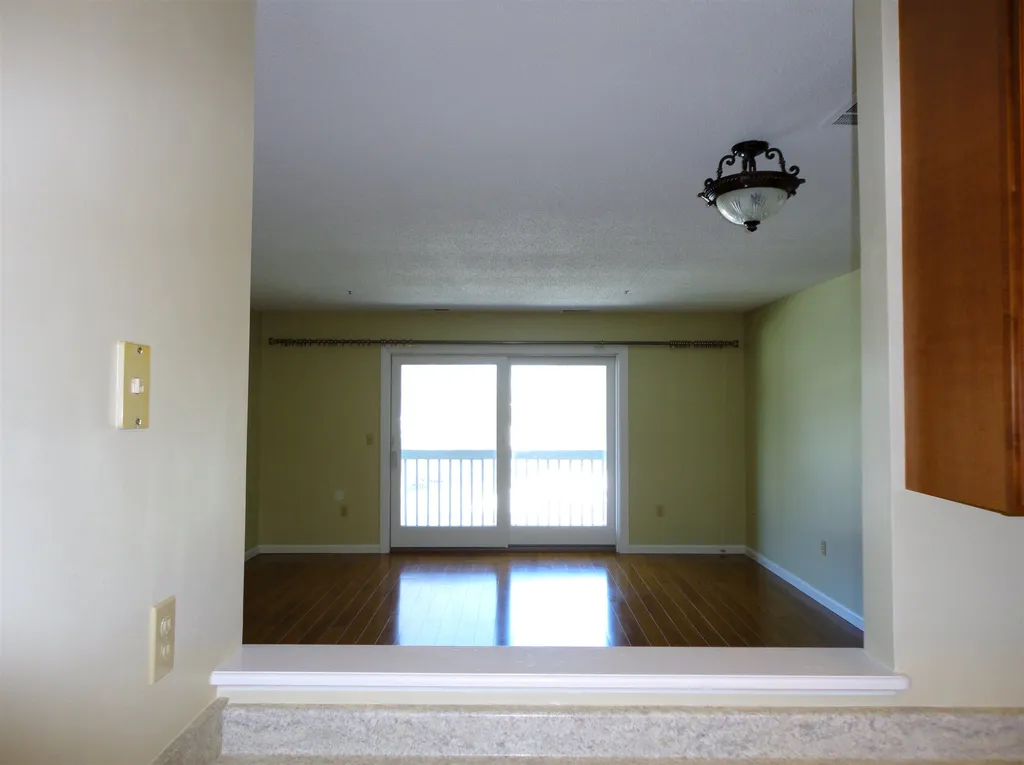 16 Ledgewood Hills Drive Nashua NH 03062