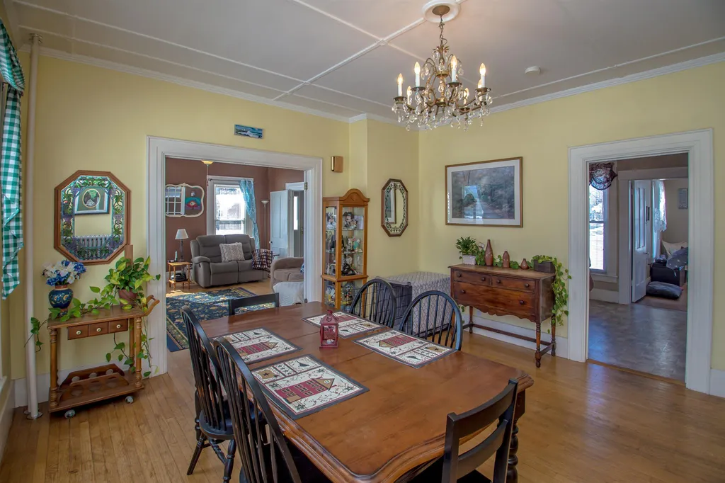 7 Winter Street Lancaster NH 03584
