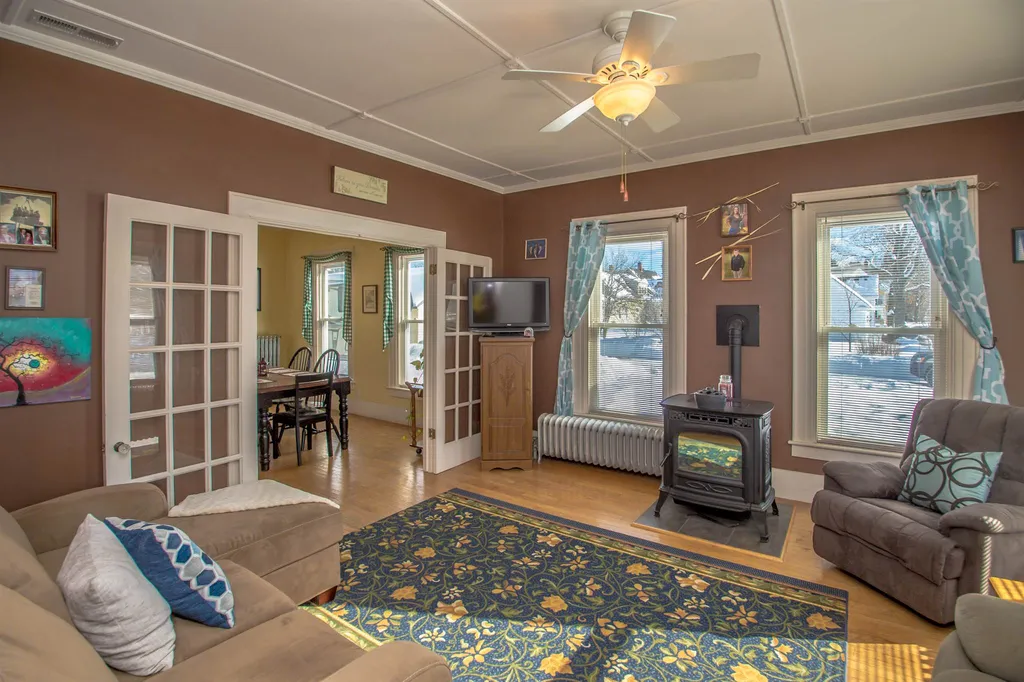 7 Winter Street Lancaster NH 03584