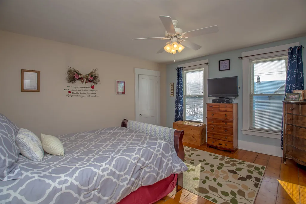 7 Winter Street Lancaster NH 03584