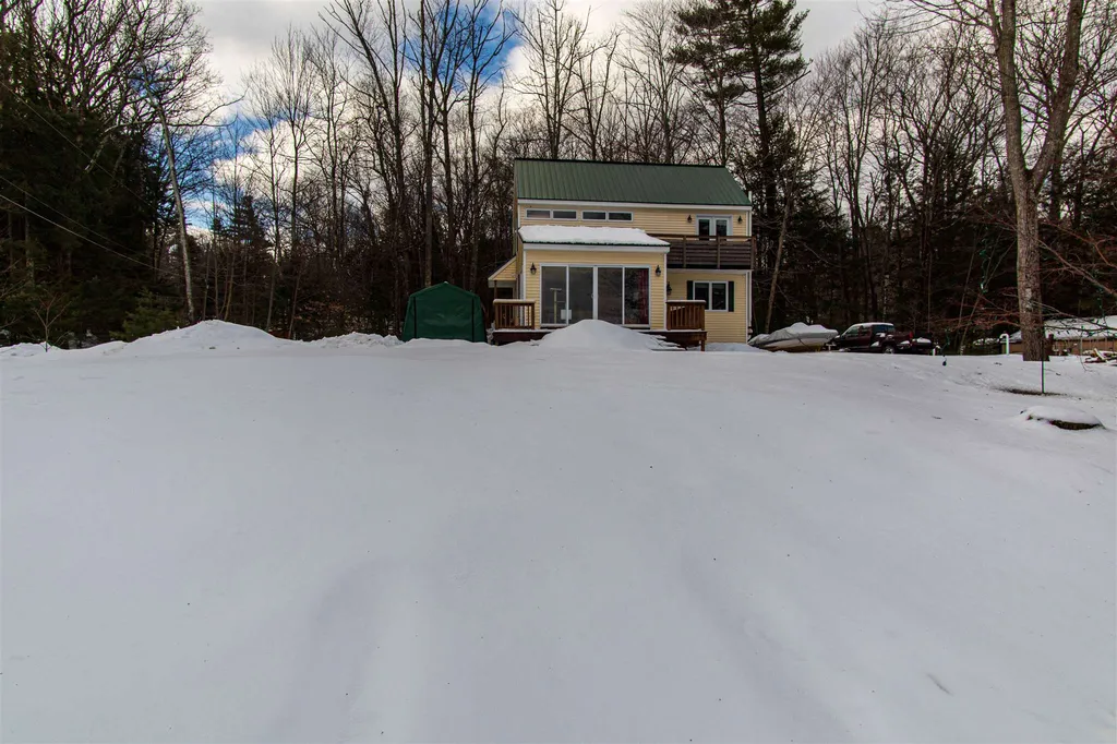24 Merlin Road Farmington NH 03835