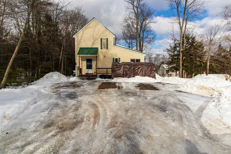 24 Merlin Road Farmington NH 03835