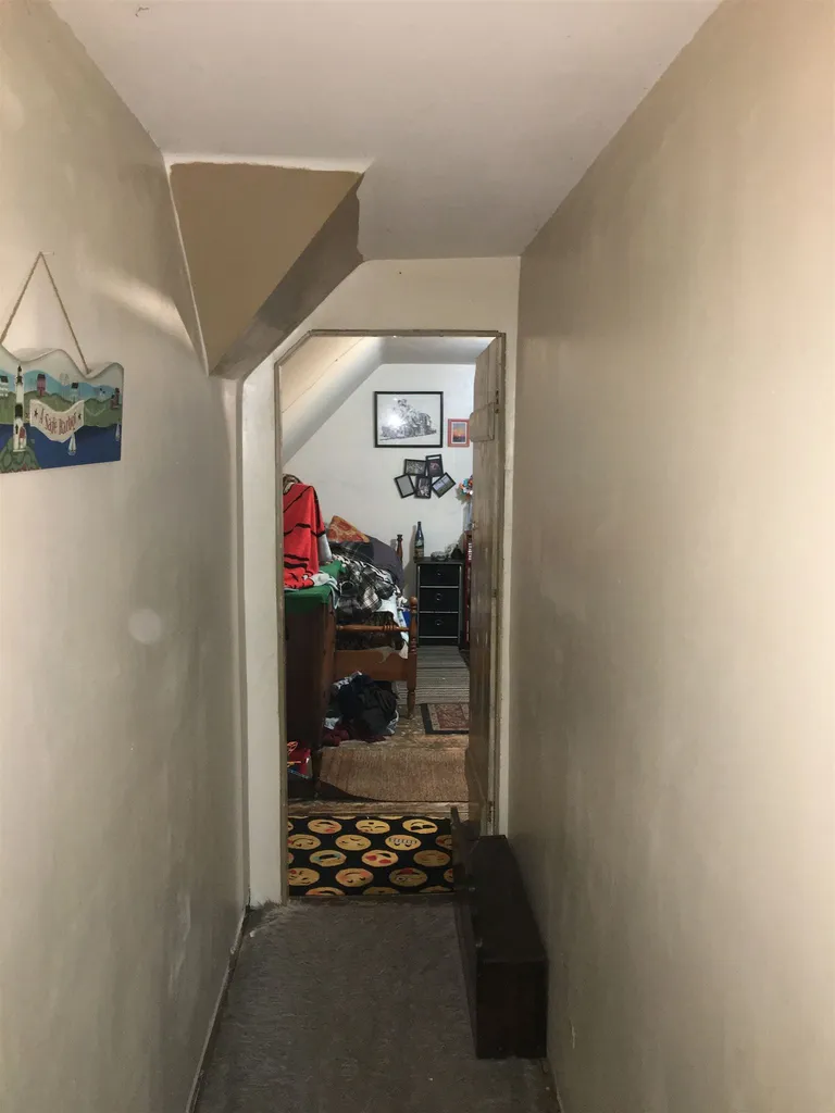 182 Pleasant Street Claremont NH 03743