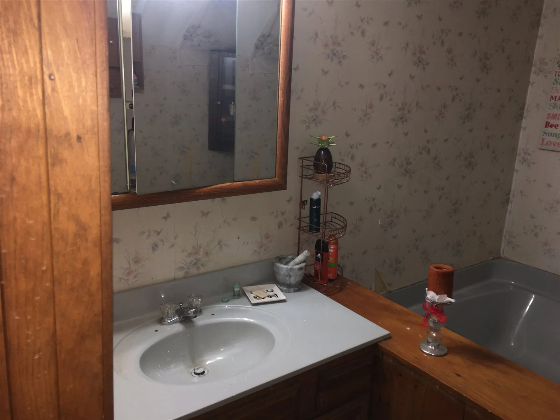 182 Pleasant Street Claremont NH 03743