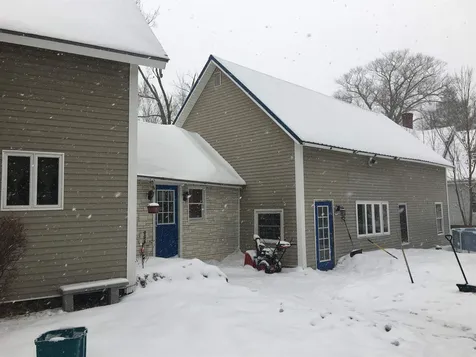 182 Pleasant Street Claremont NH 03743
