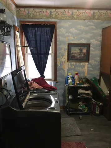 182 Pleasant Street Claremont NH 03743