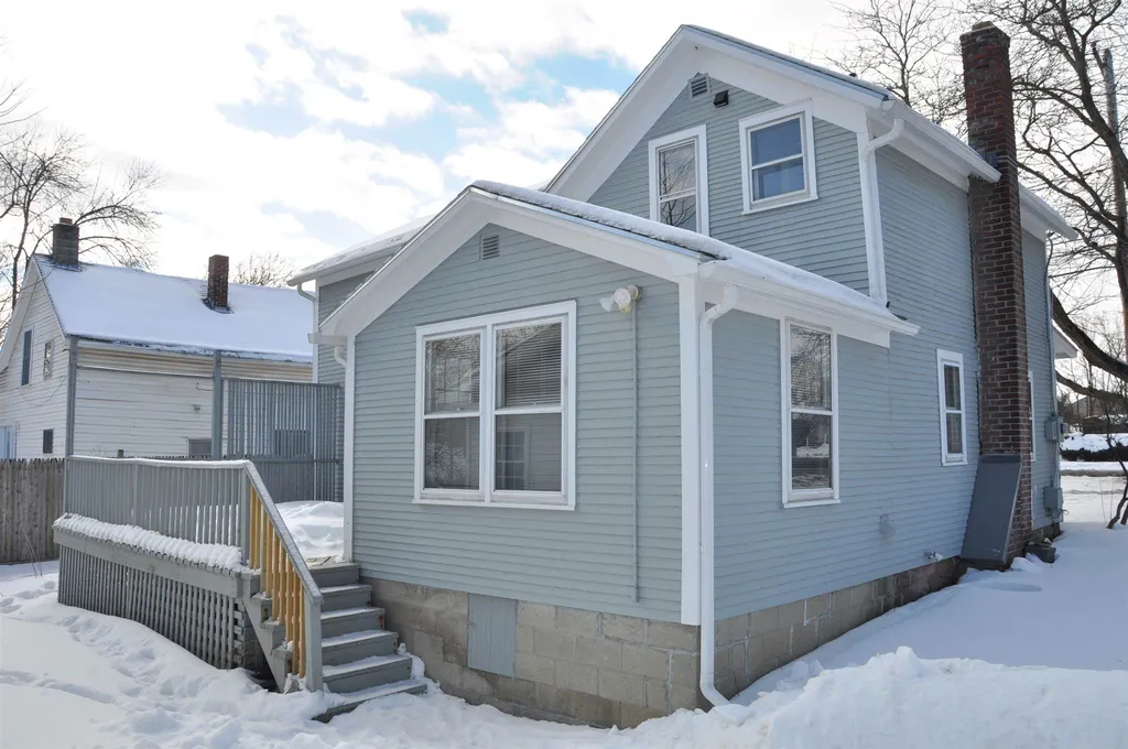 81 Court Street Middlebury VT 05753