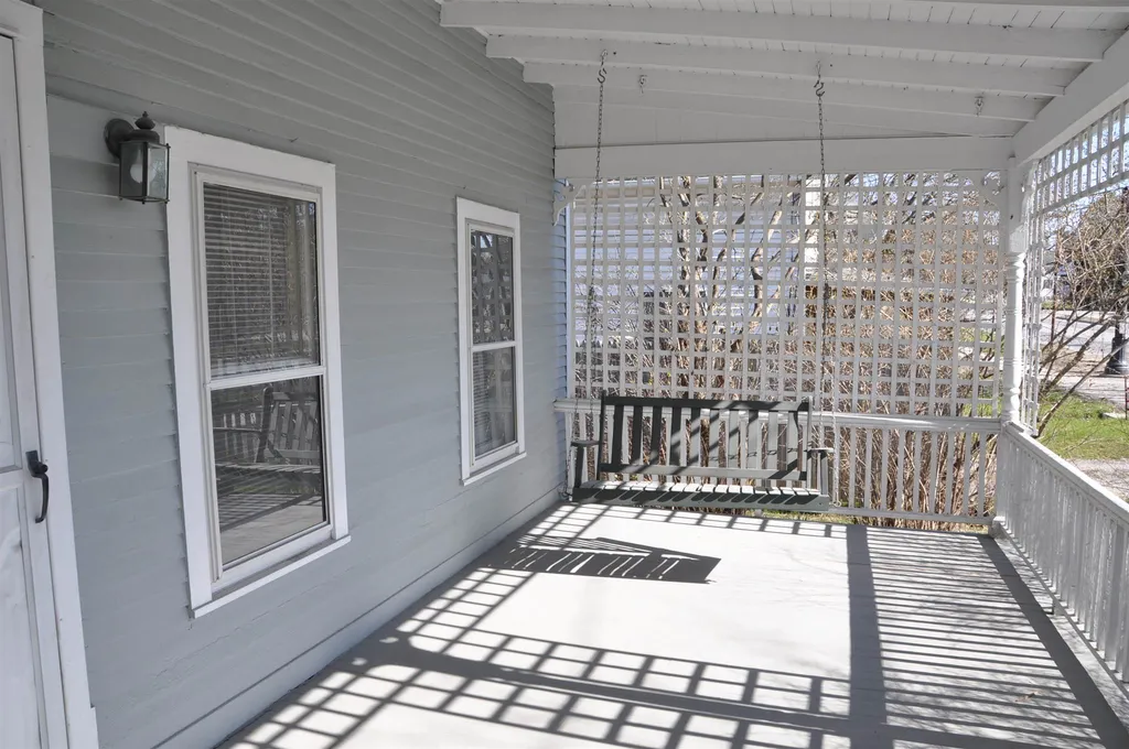 81 Court Street Middlebury VT 05753