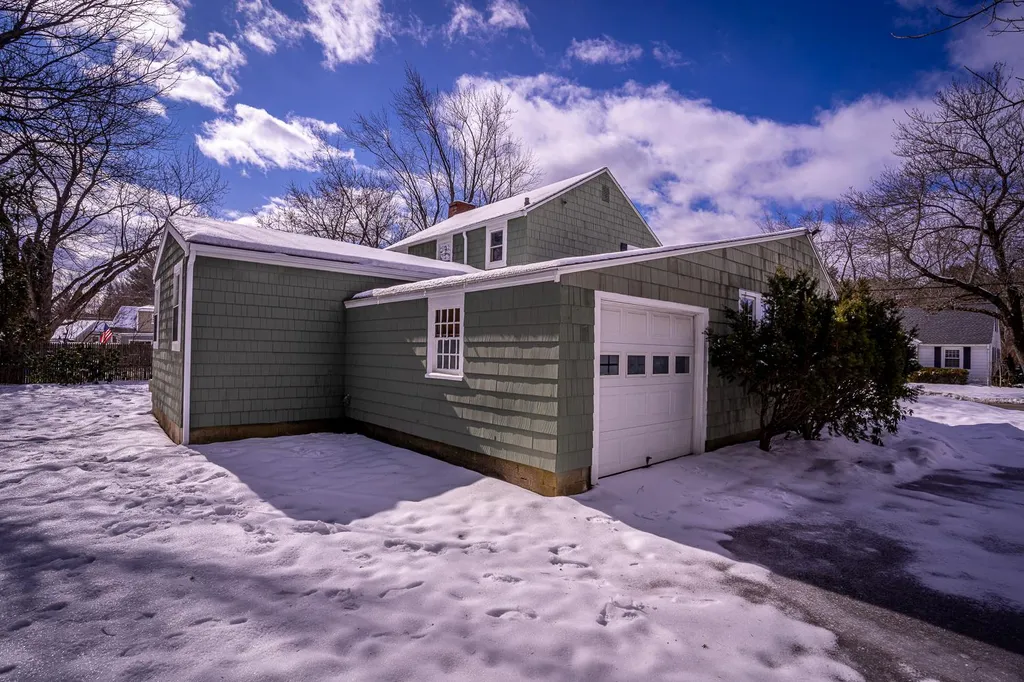3 Edmund Street Somersworth NH 03878