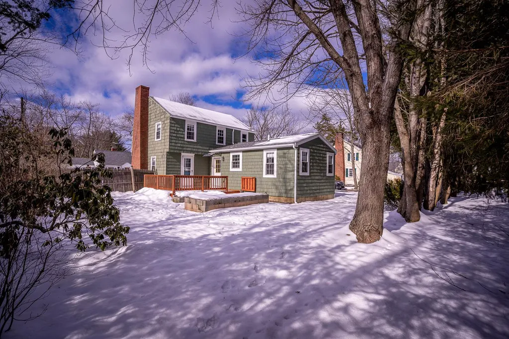 3 Edmund Street Somersworth NH 03878