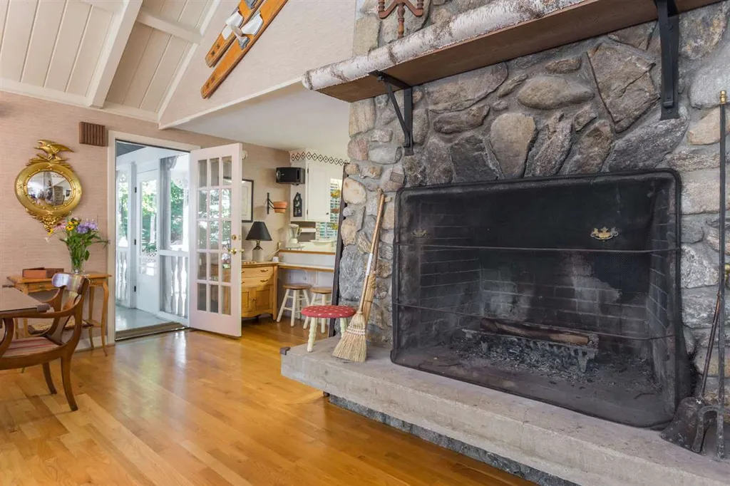 50 Winterhaven Road Wolfeboro NH 03894