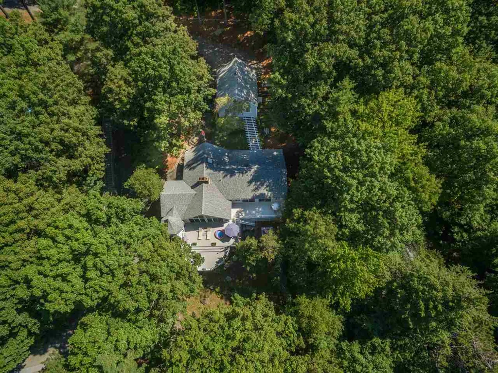 50 Winterhaven Road Wolfeboro NH 03894