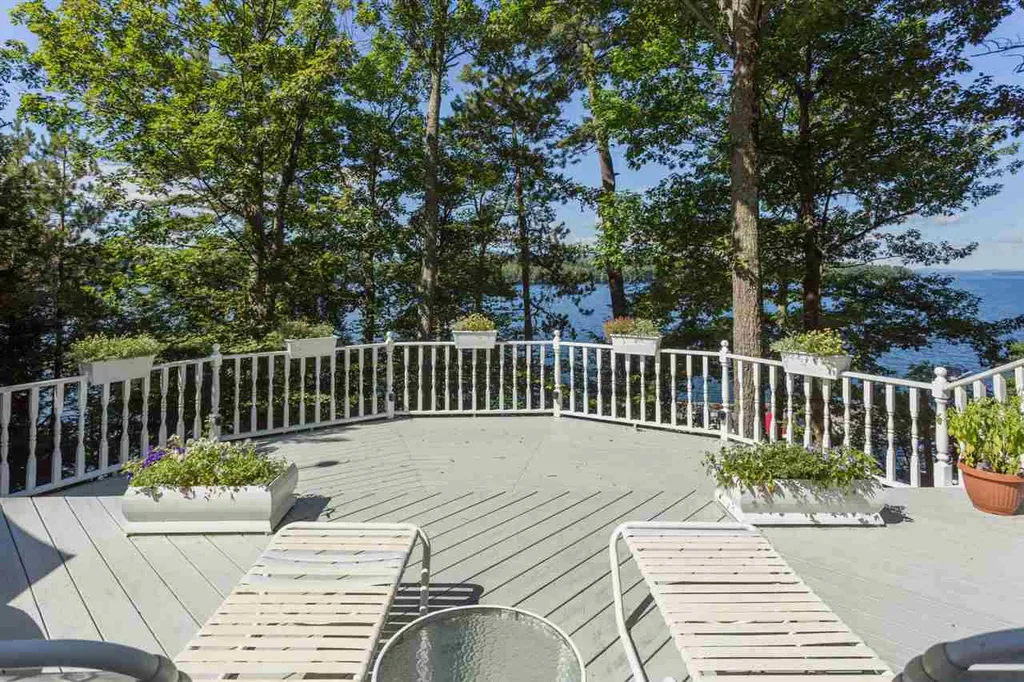 50 Winterhaven Road Wolfeboro NH 03894