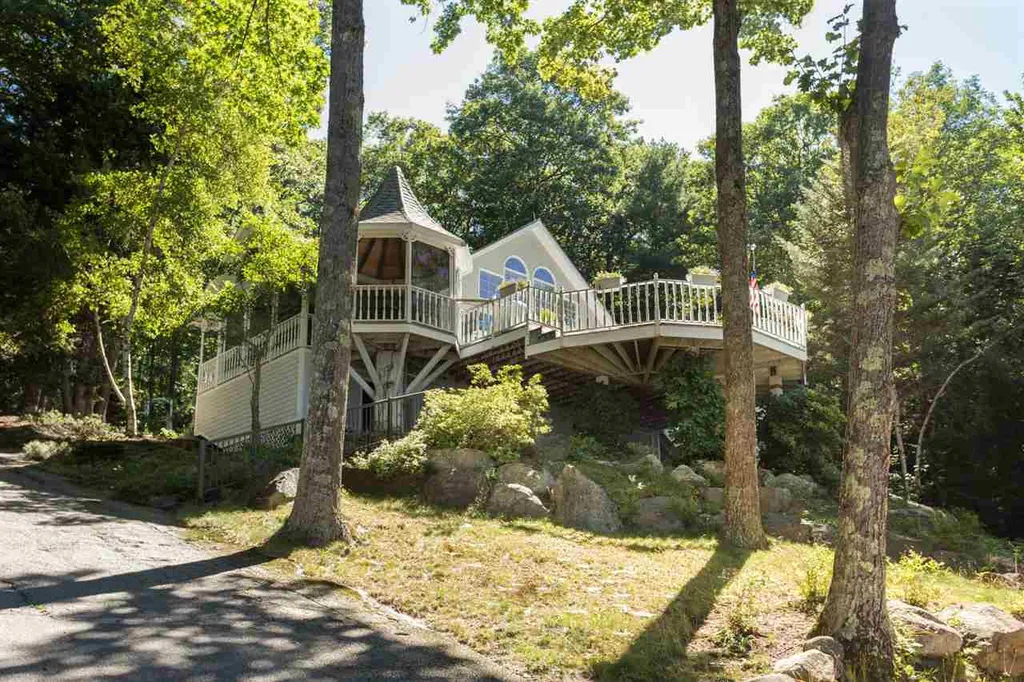 50 Winterhaven Road Wolfeboro NH 03894
