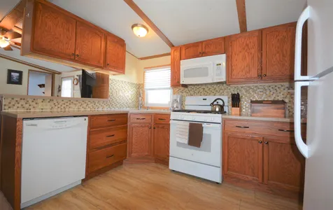 17 Pine Hill Road Tilton NH 03276