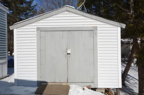 17 Pine Hill Road Tilton NH 03276
