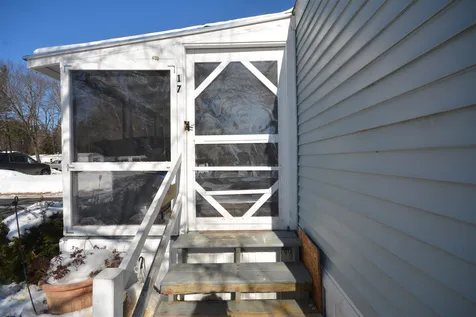 17 Pine Hill Road Tilton NH 03276