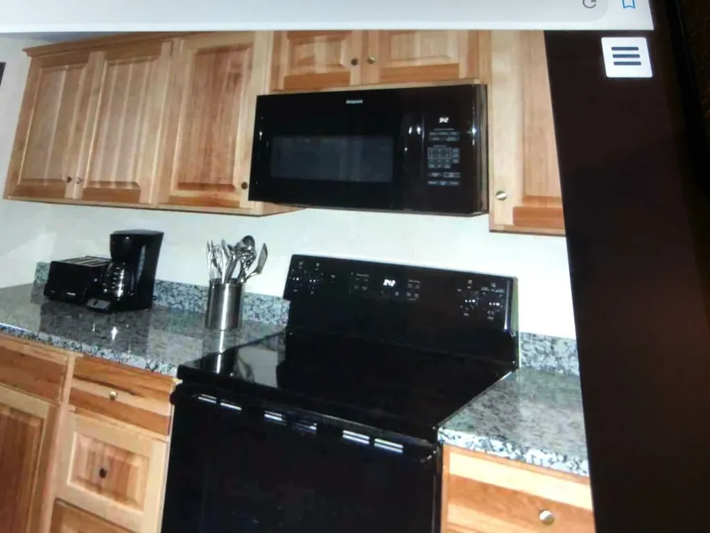 6 Wood Court Lincoln NH 03251