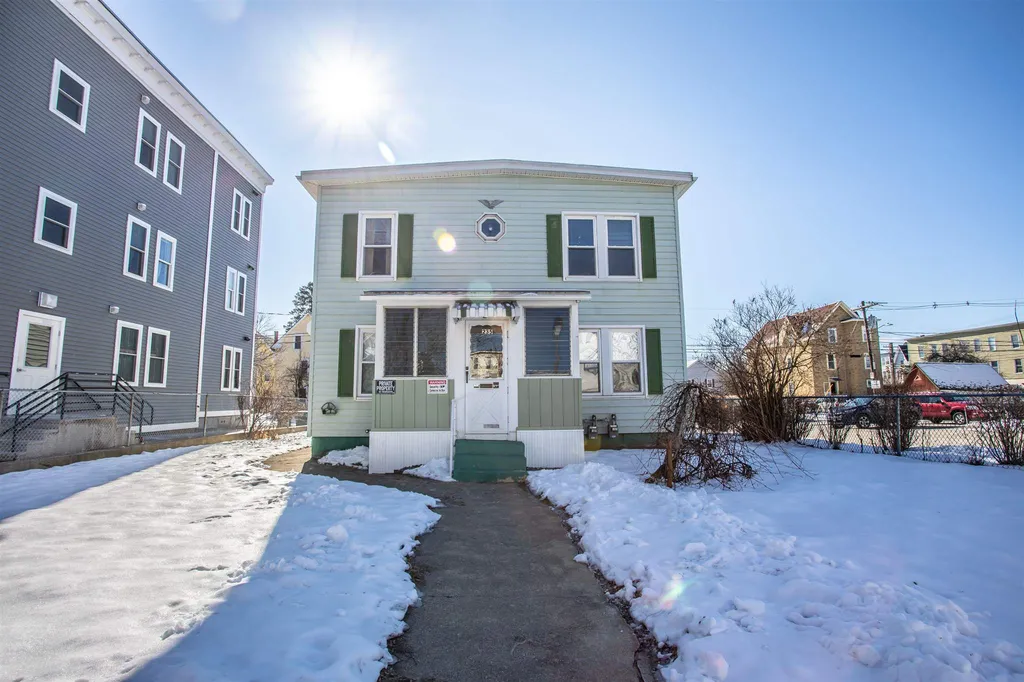 235 Cedar Street Manchester NH 03103