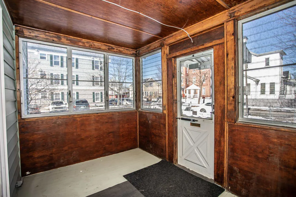 235 Cedar Street Manchester NH 03103