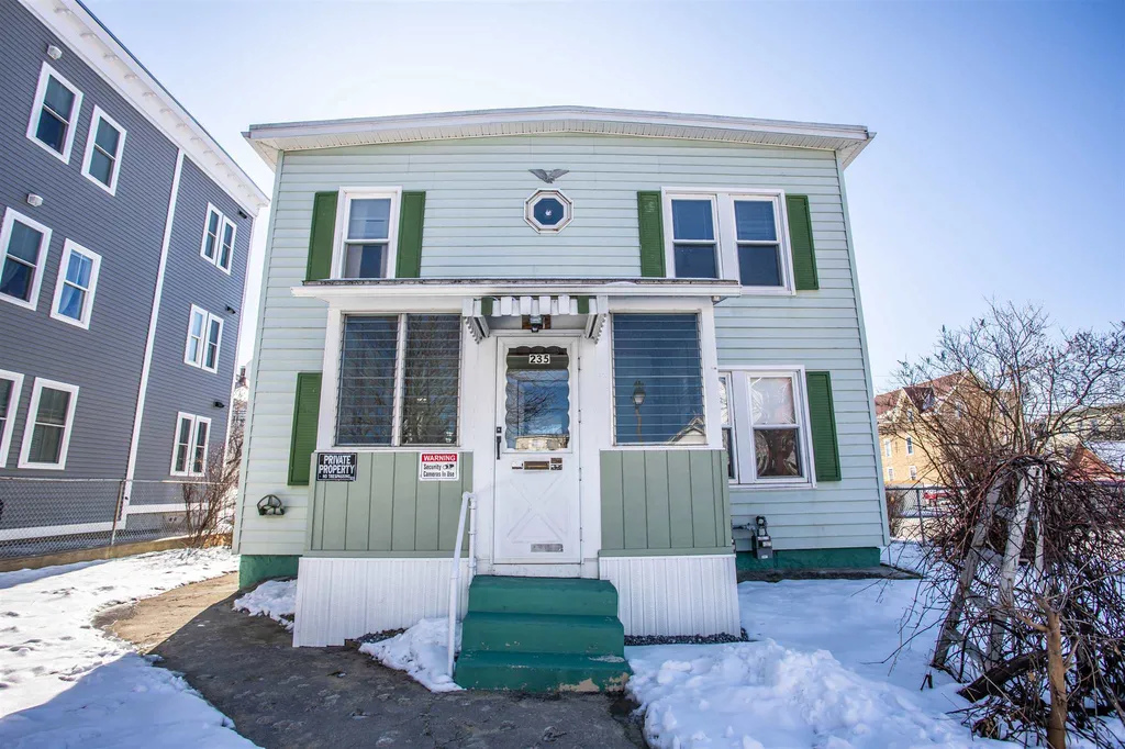 235 Cedar Street Manchester NH 03103